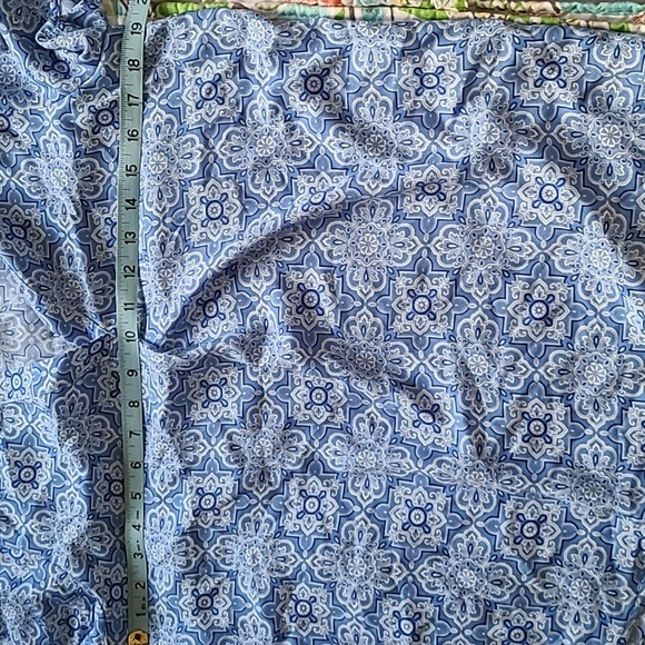 Morgan Taylor women's small 100% polyester short sleeve blouse NWT - Picture 5 of 9